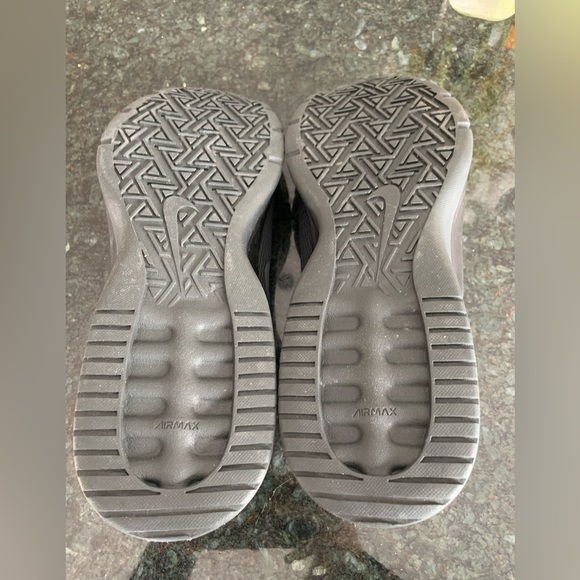 Men’s Nike Air Zoom Vomero - black, never worn - Picture 3 of 6